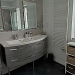 Les Etoiles De La Baie Holiday home Lancheres