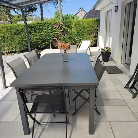 Holiday home Maison Au Bord De La Baie. Lancheres