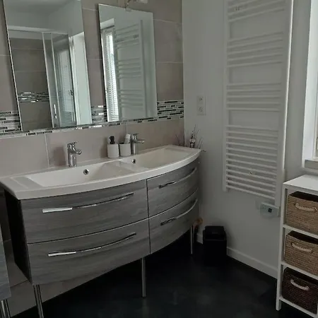 Maison Au Bord De La Baie. Holiday home Lancheres